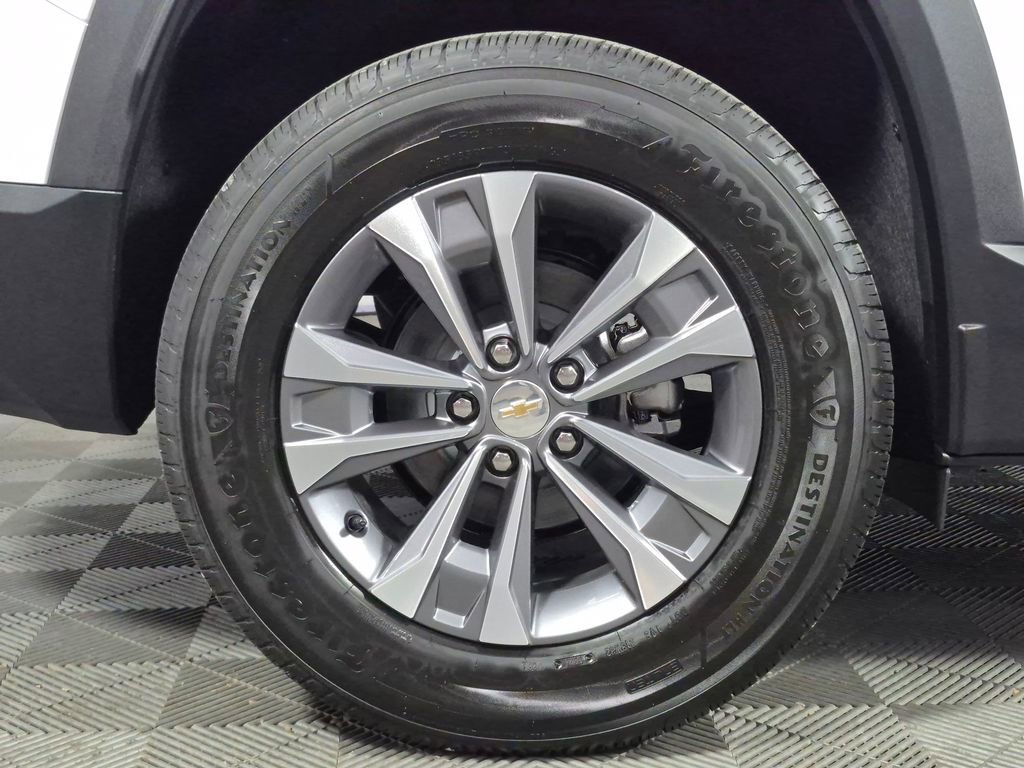 New 2026 Chevrolet Equinox LT FWD image 25
