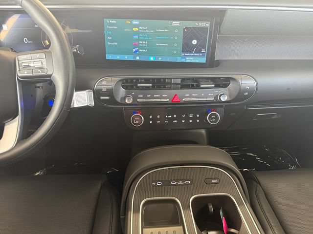 Used 2026 Hyundai Palisade Calligraphy FWD image 3