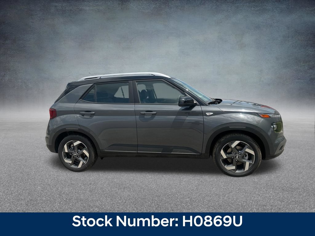 New 2026 Hyundai Venue SEL FWD image 6
