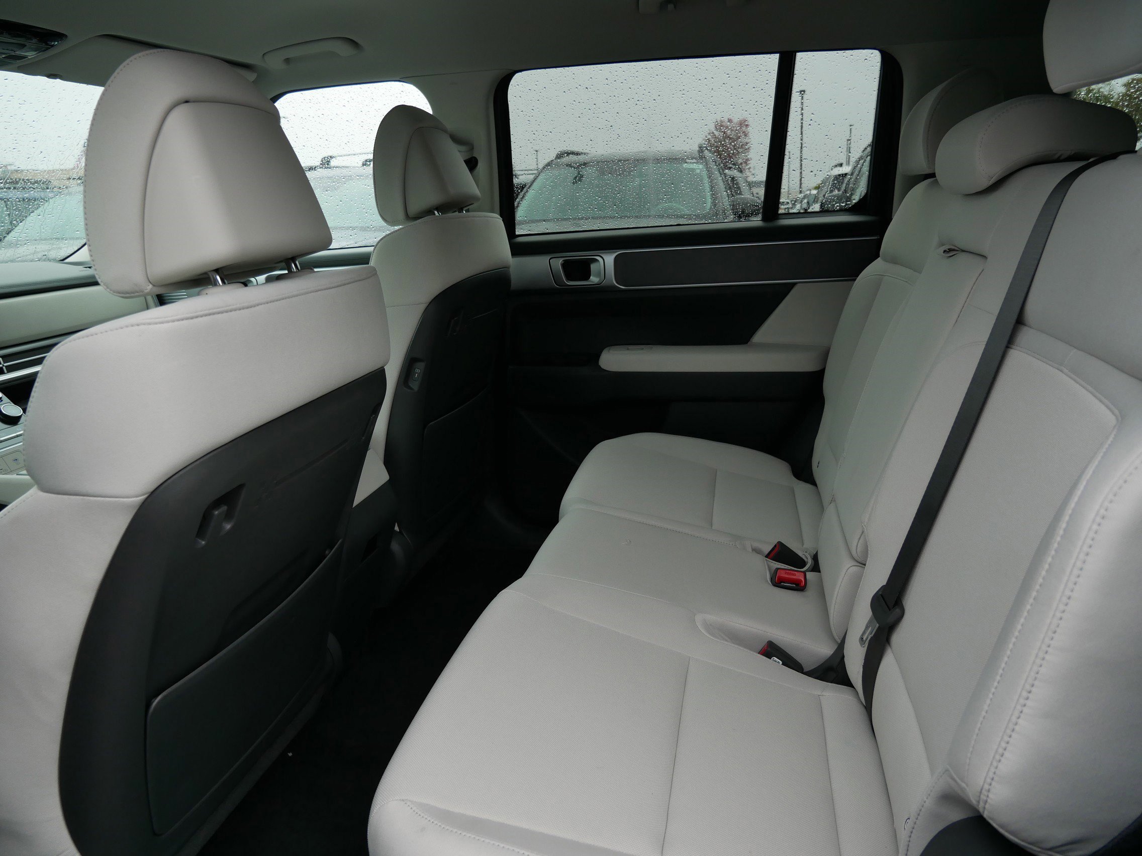 New 2026 Hyundai Santa Fe SE image 8