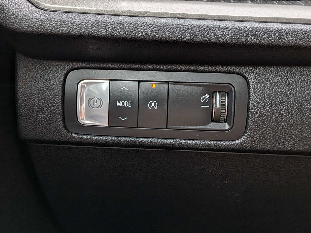Used 2026 Chevrolet Traverse LT w/ Driver Confidence Package FWD image 27