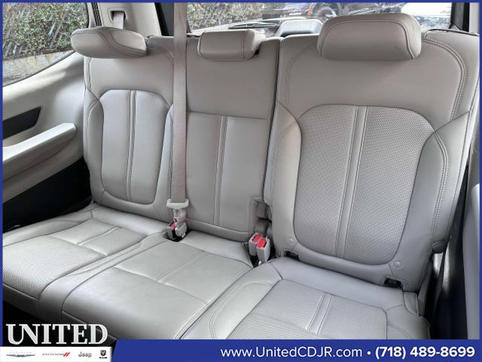 Used 2022 Jeep Wagoneer Series III w/ Premium Group I image 19