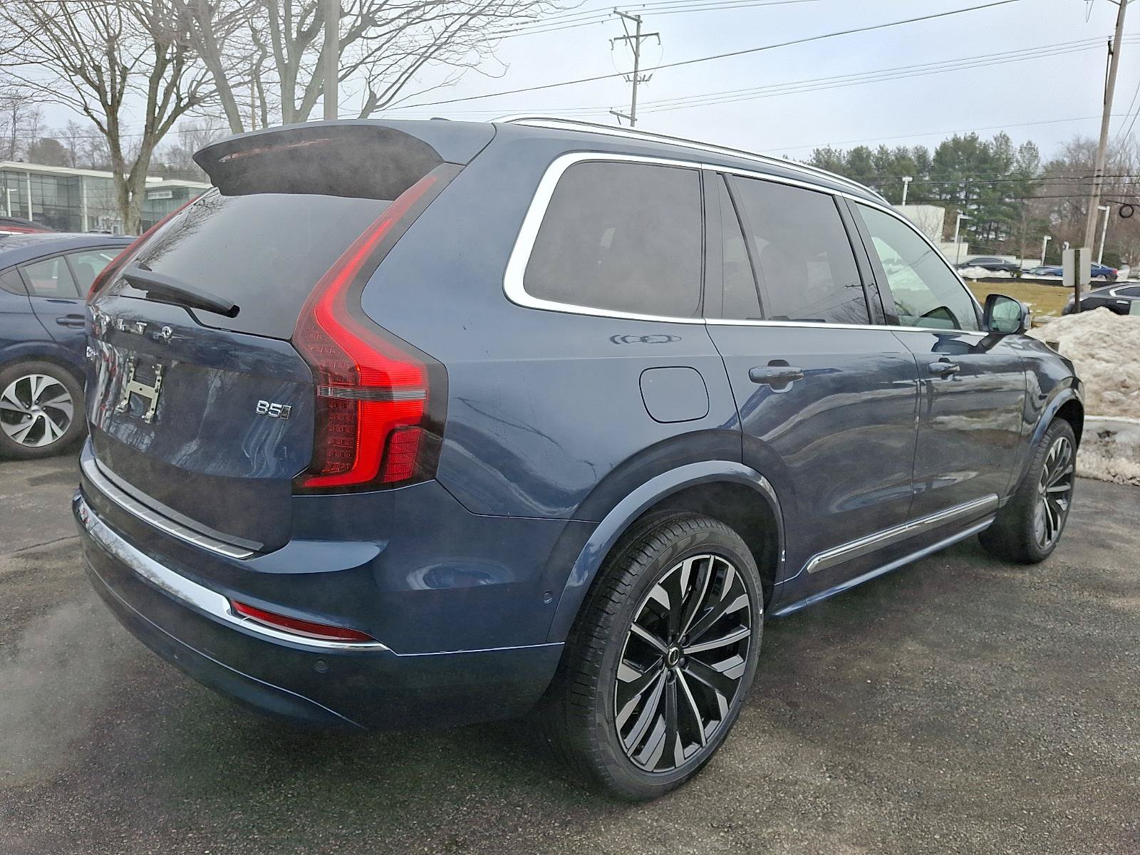 New 2026 Volvo XC90 B5 Plus AWD/4WD image 4
