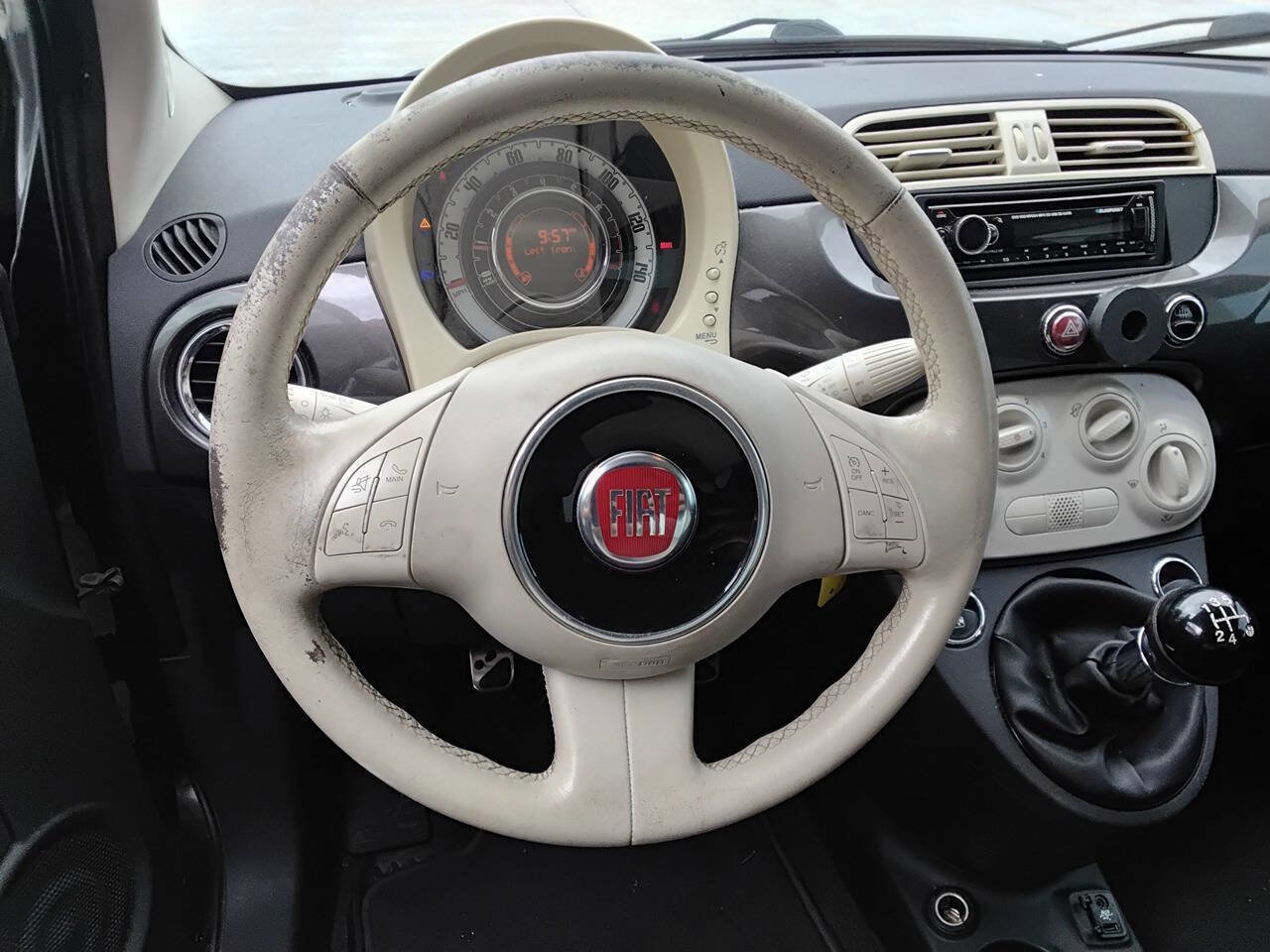 Used 2015 FIAT 500 Pop image 6