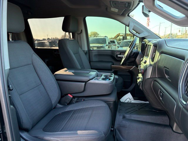 Used 2020 Chevrolet Silverado 2500 LT w/ Texas Edition AWD/4WD image 11
