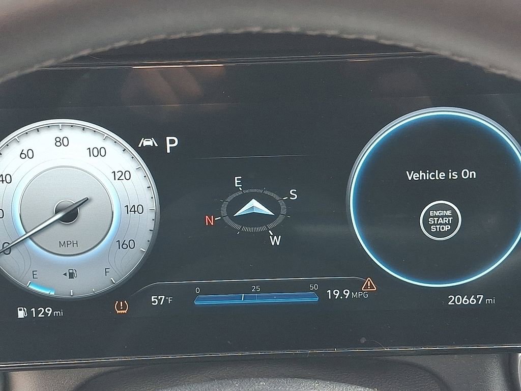 Used 2023 Hyundai Elantra SEL w/ Convenience Package image 21