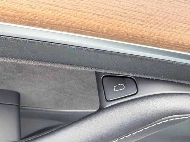 Used 2023 Tesla Model 3 Performance AWD/4WD image 18
