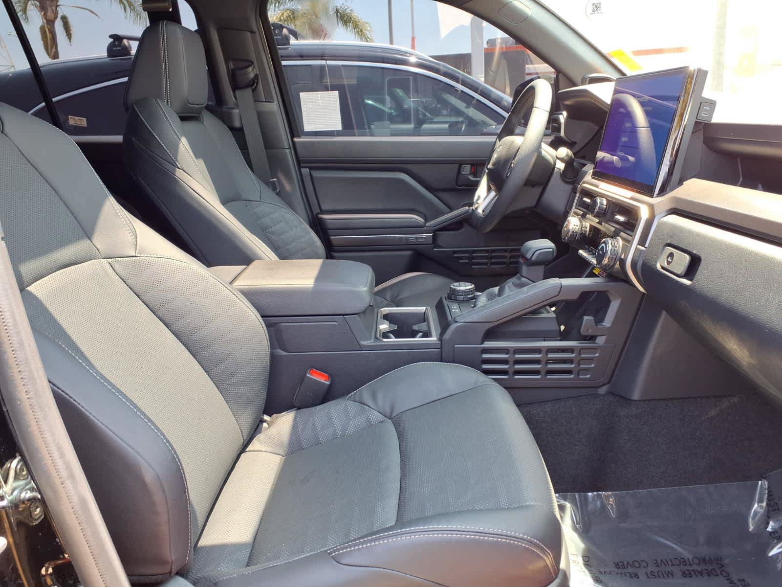 Certified 2025 Toyota 4Runner TRD Off-Road Premium AWD/4WD image 22