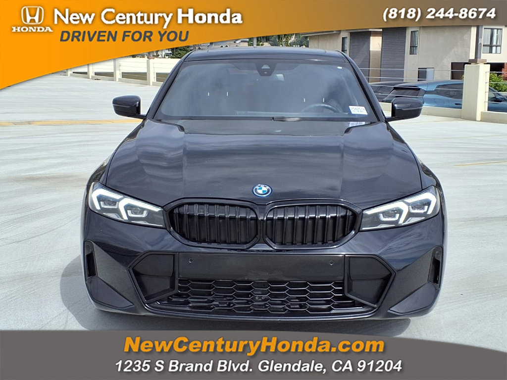 Used 2023 BMW 330e w/ M Sport Package image 2