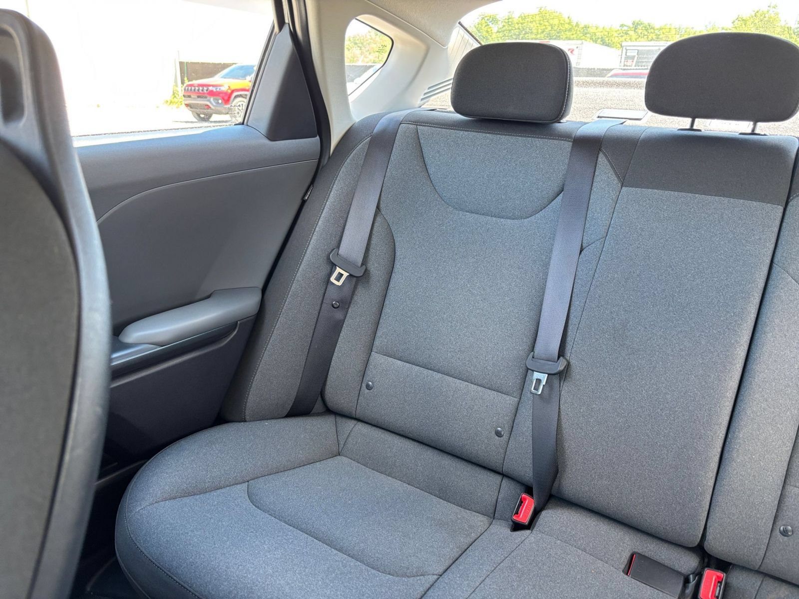 Used 2025 Kia K4 FWD image 39