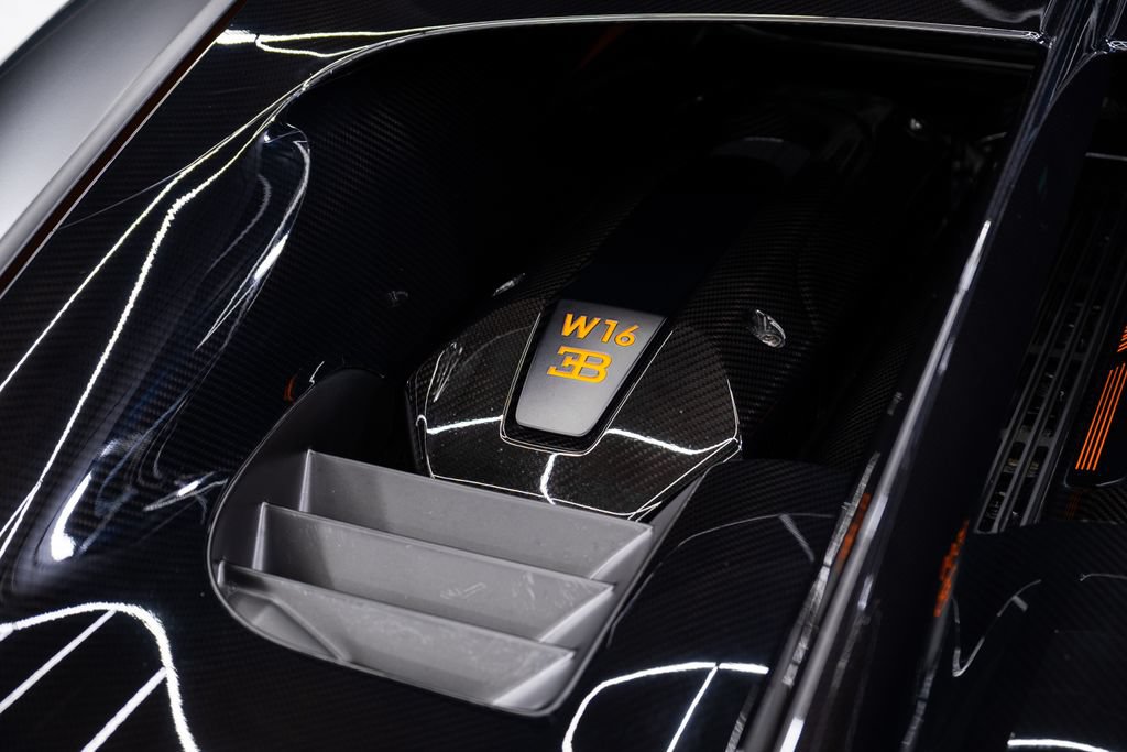 Used 2023 Bugatti Chiron Pur Sport AWD/4WD image 37