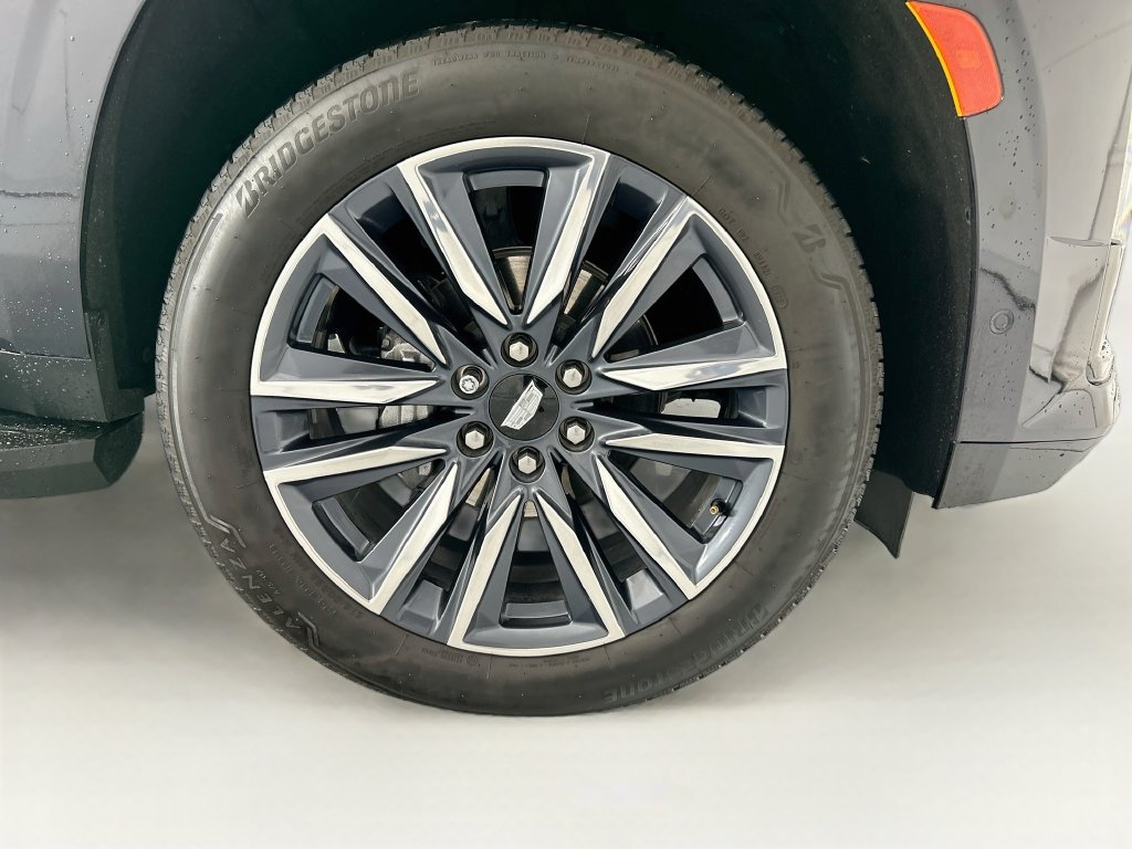 Used 2023 Cadillac Escalade Sport Platinum w/ Heavy-Duty Trailer Package AWD/4WD image 31