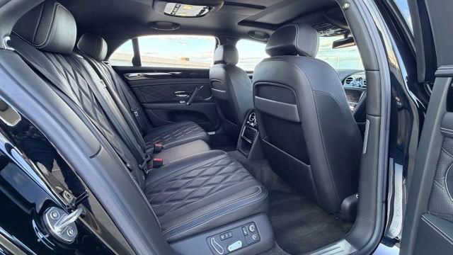 Used 2016 Bentley Flying Spur V8 image 20