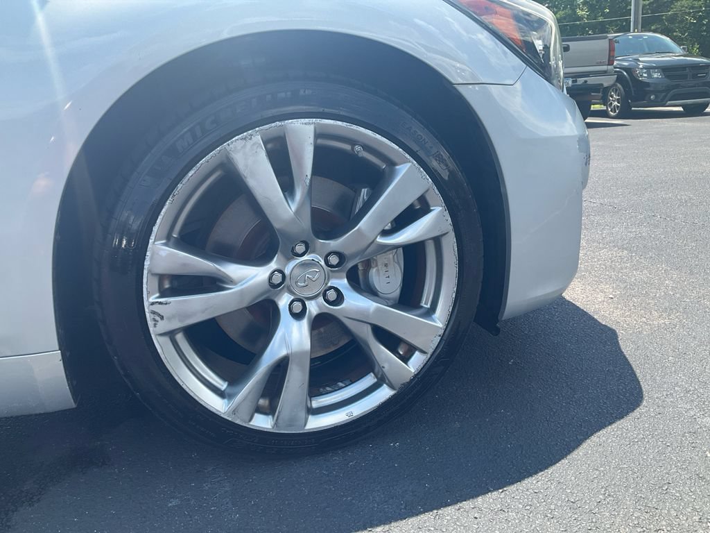 Used 2016 INFINITI Q70 L 3.7 w/ Deluxe Touring Package RWD image 20
