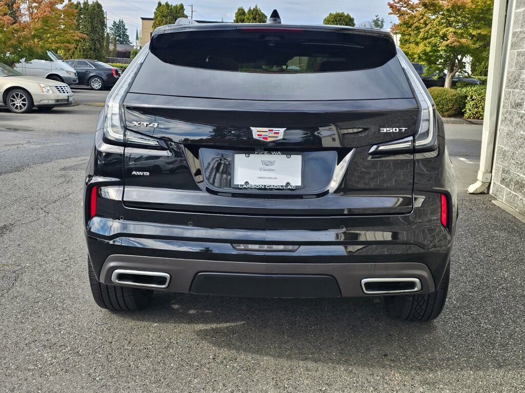 Used 2025 Cadillac XT4 Sport image 6