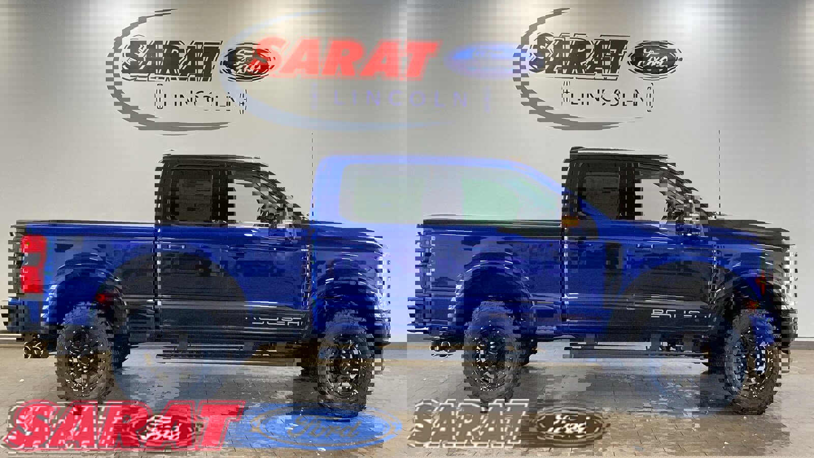 New 2026 Ford F250 Lariat w/ Black Appearance Package