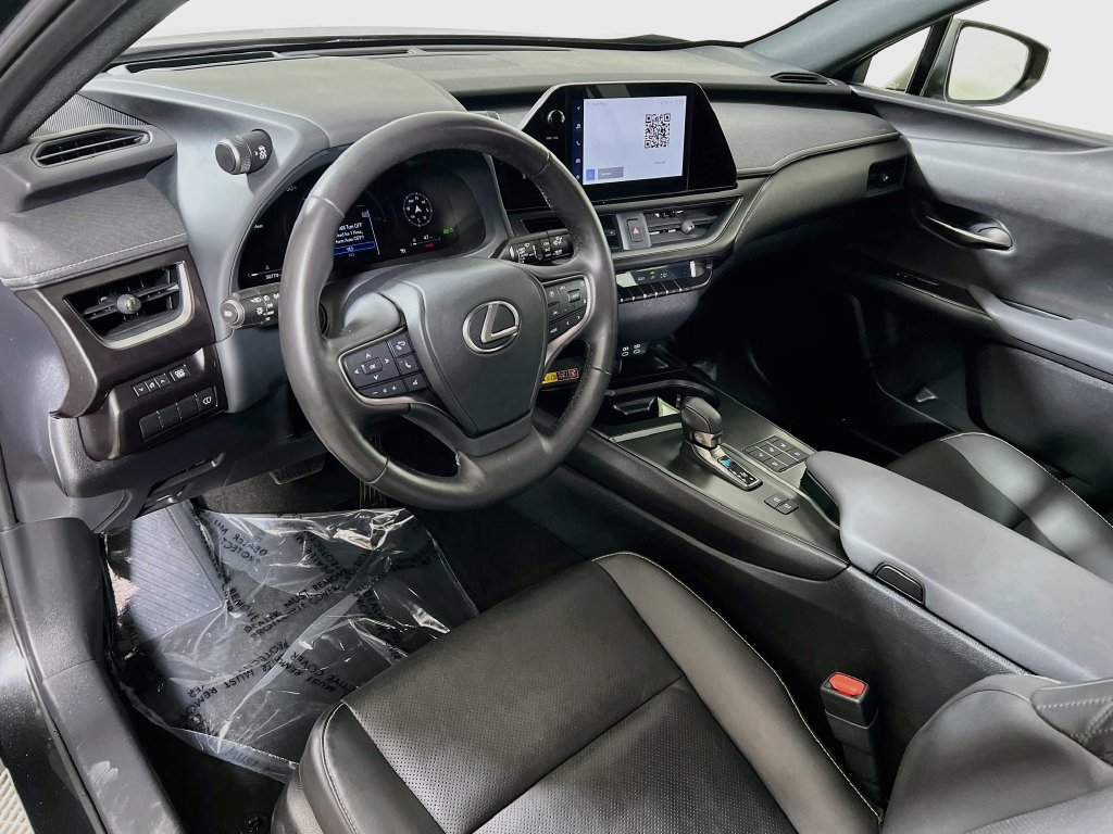 Used 2025 Lexus UX 300h AWD w/ Cold Area Package image 9