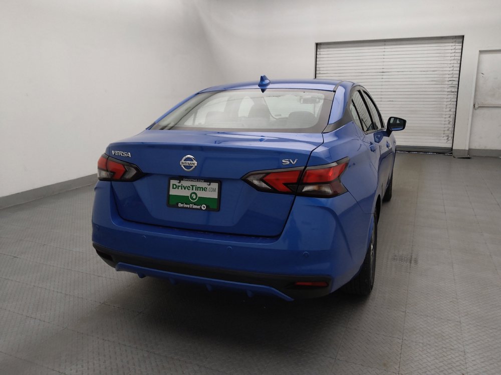 Used 2021 Nissan Versa SV FWD image 7