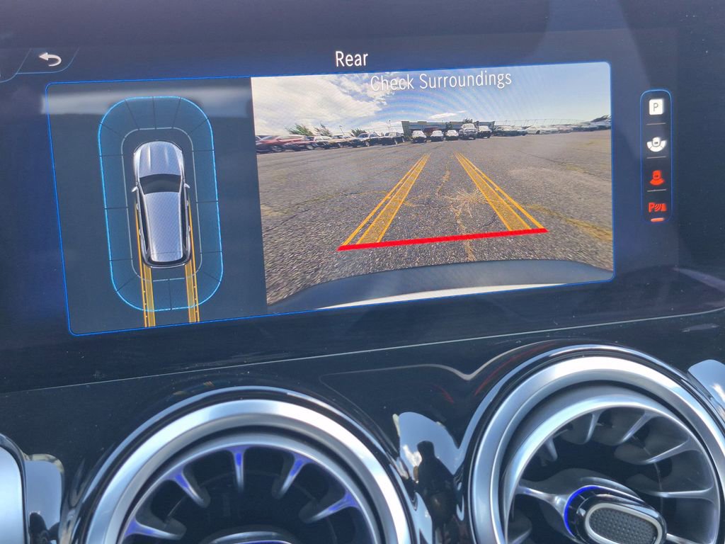 Used 2024 Mercedes-Benz EQB 300 300 image 23