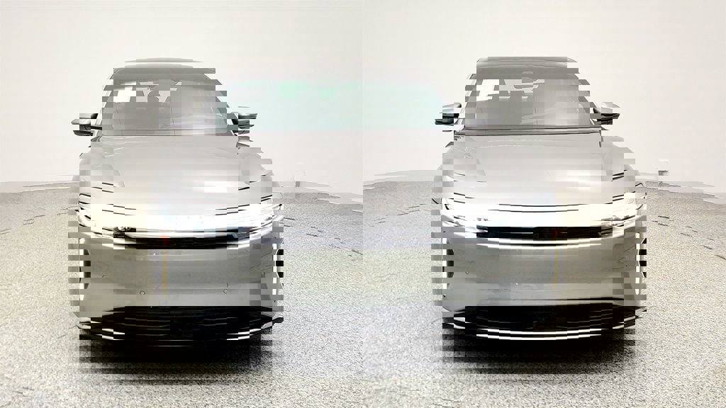 Used 2023 Lucid Air Touring image 2