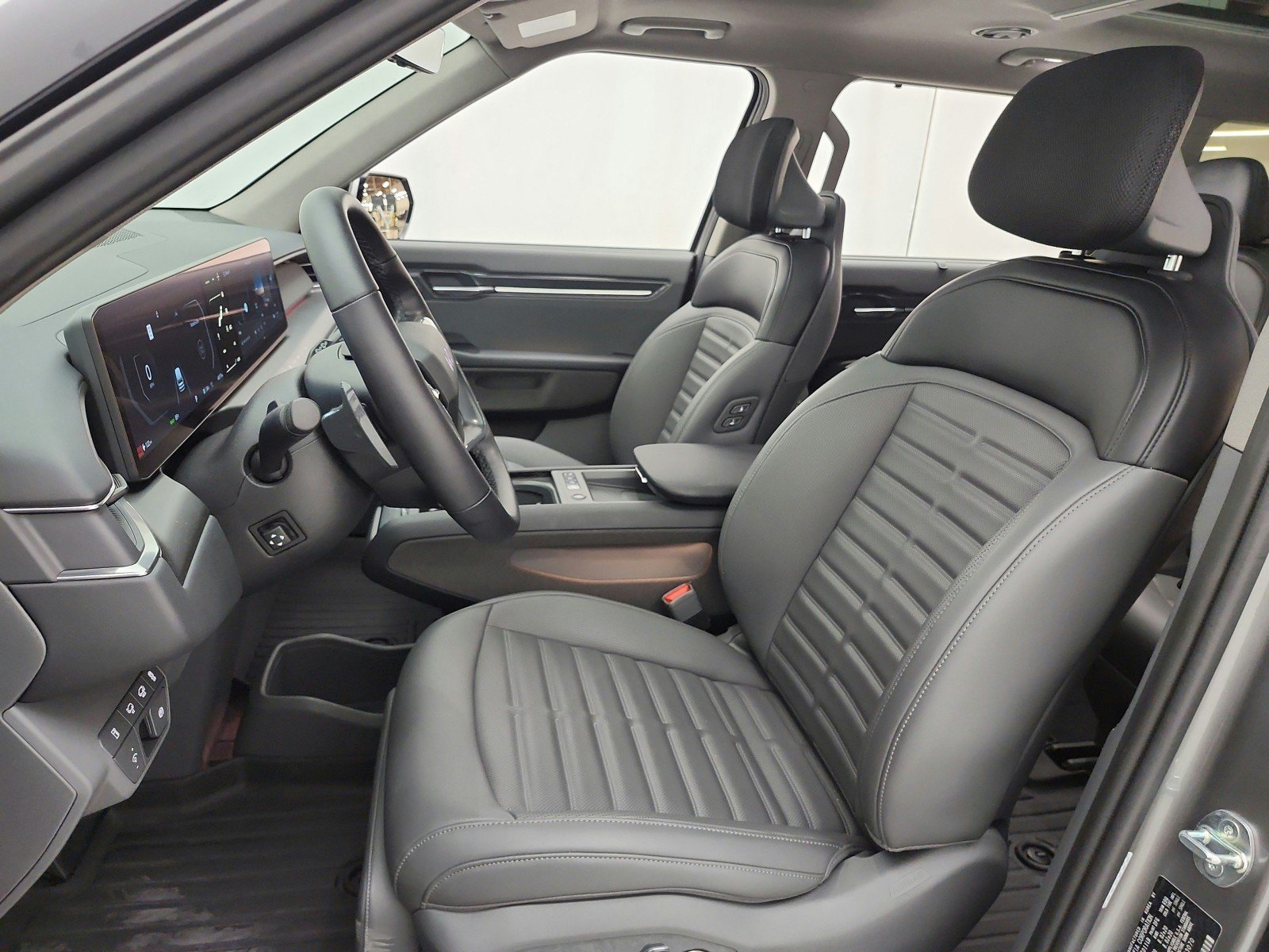 Used 2024 Kia EV9 Land AWD/4WD image 15