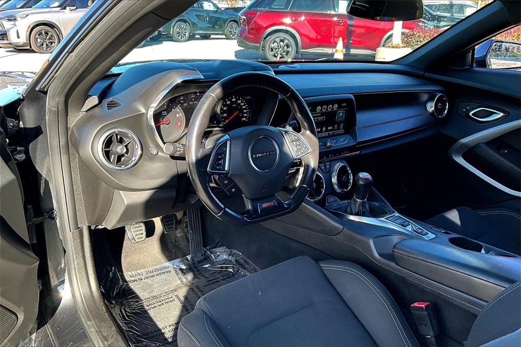 Used 2018 Chevrolet Camaro SS image 18