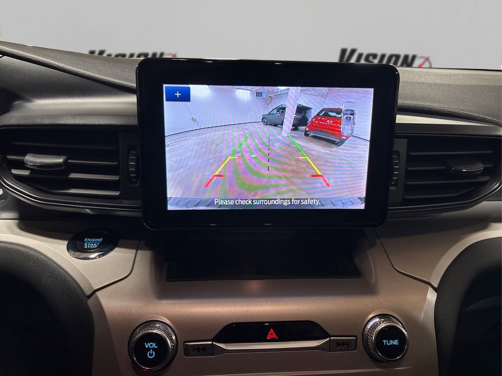 Used 2023 Ford Explorer XLT image 32