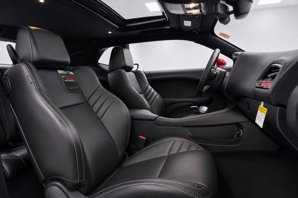 Used 2018 Dodge Challenger SRT Hellcat RWD image 20