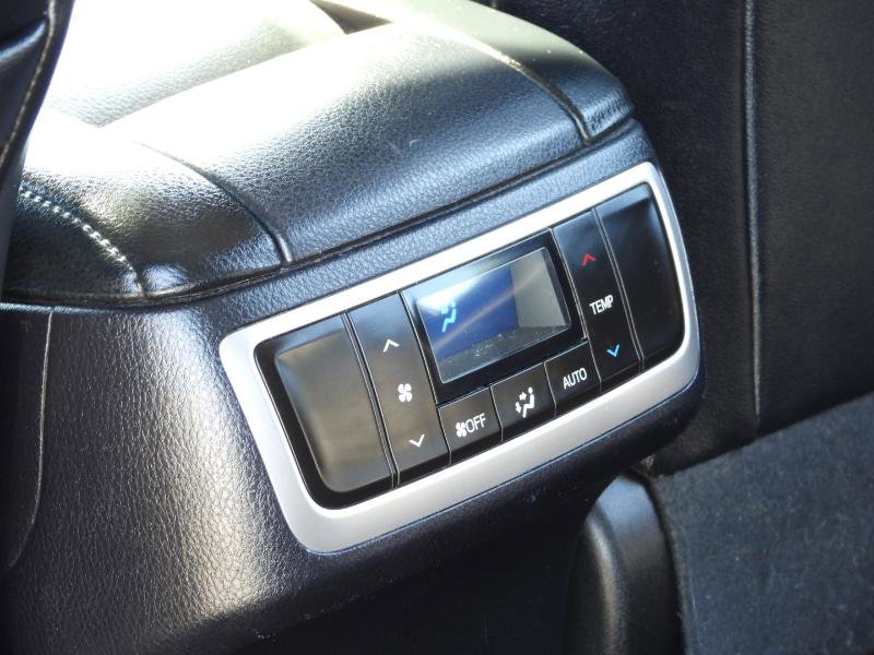 Used 2017 Toyota Highlander Plus image 37