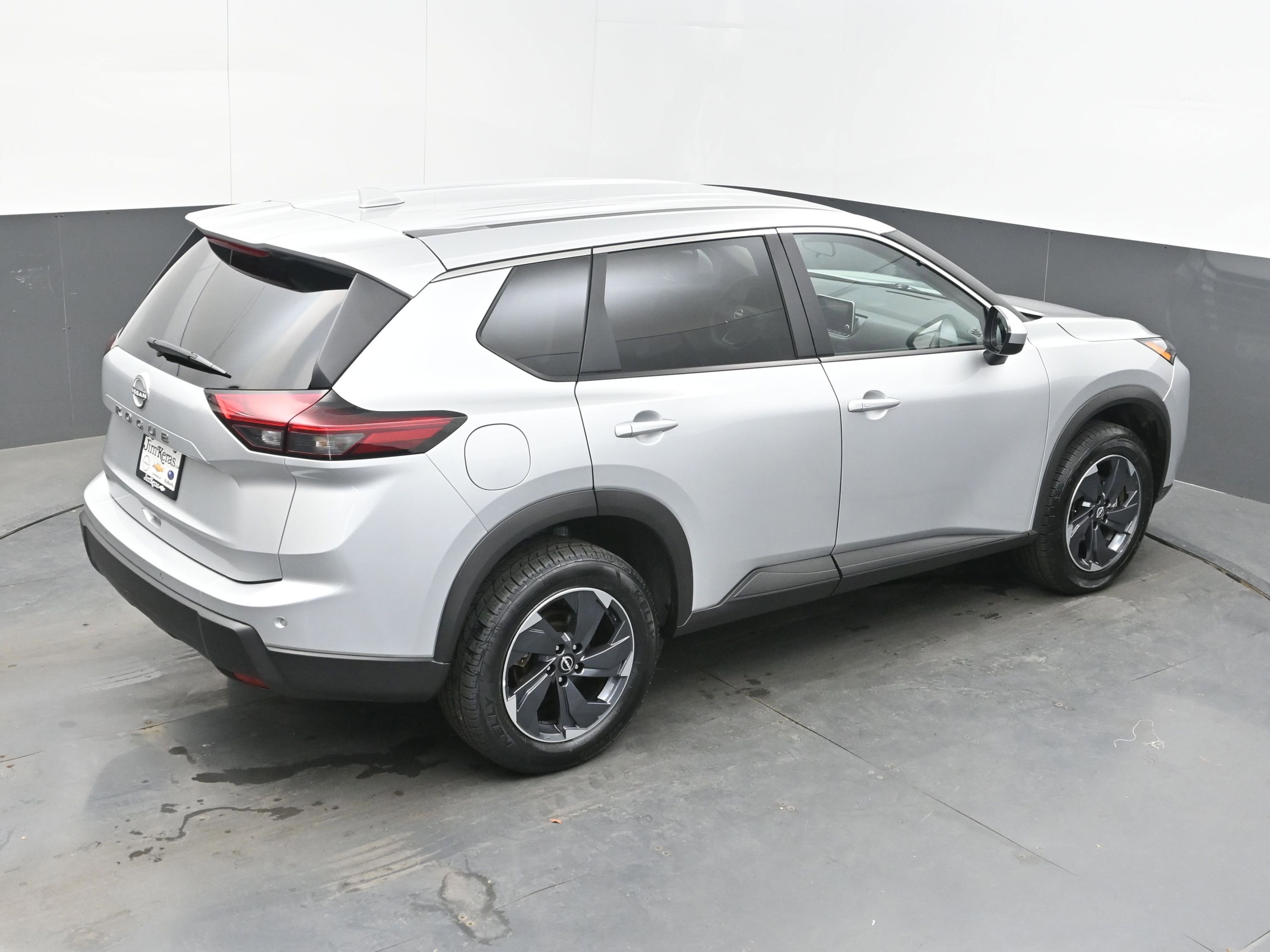 Used 2025 Nissan Rogue SV image 37