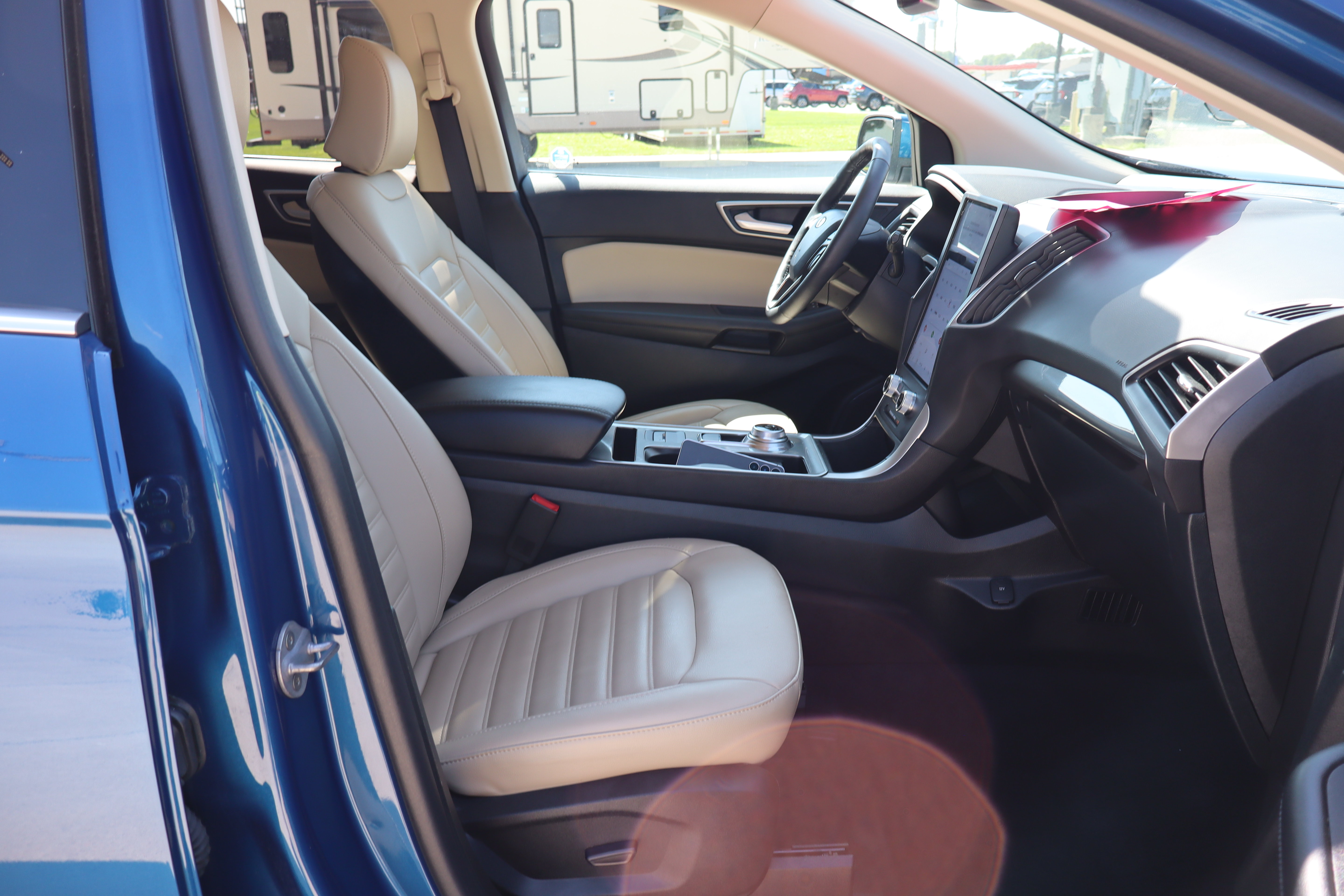 Used 2024 Ford Edge SEL w/ Convenience Package AWD/4WD image 12