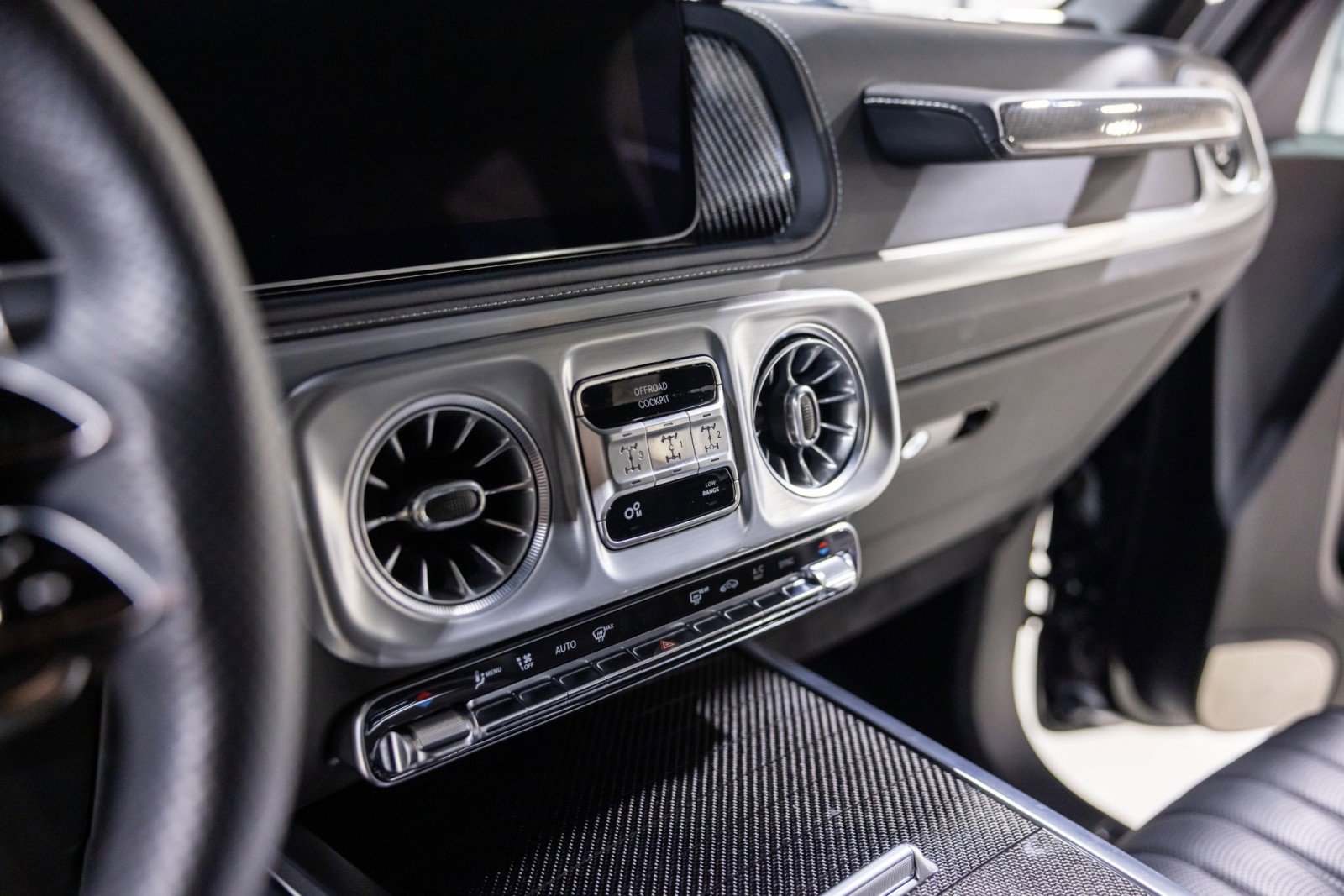 Used 2025 Mercedes-Benz G 63 AMG 4MATIC image 40