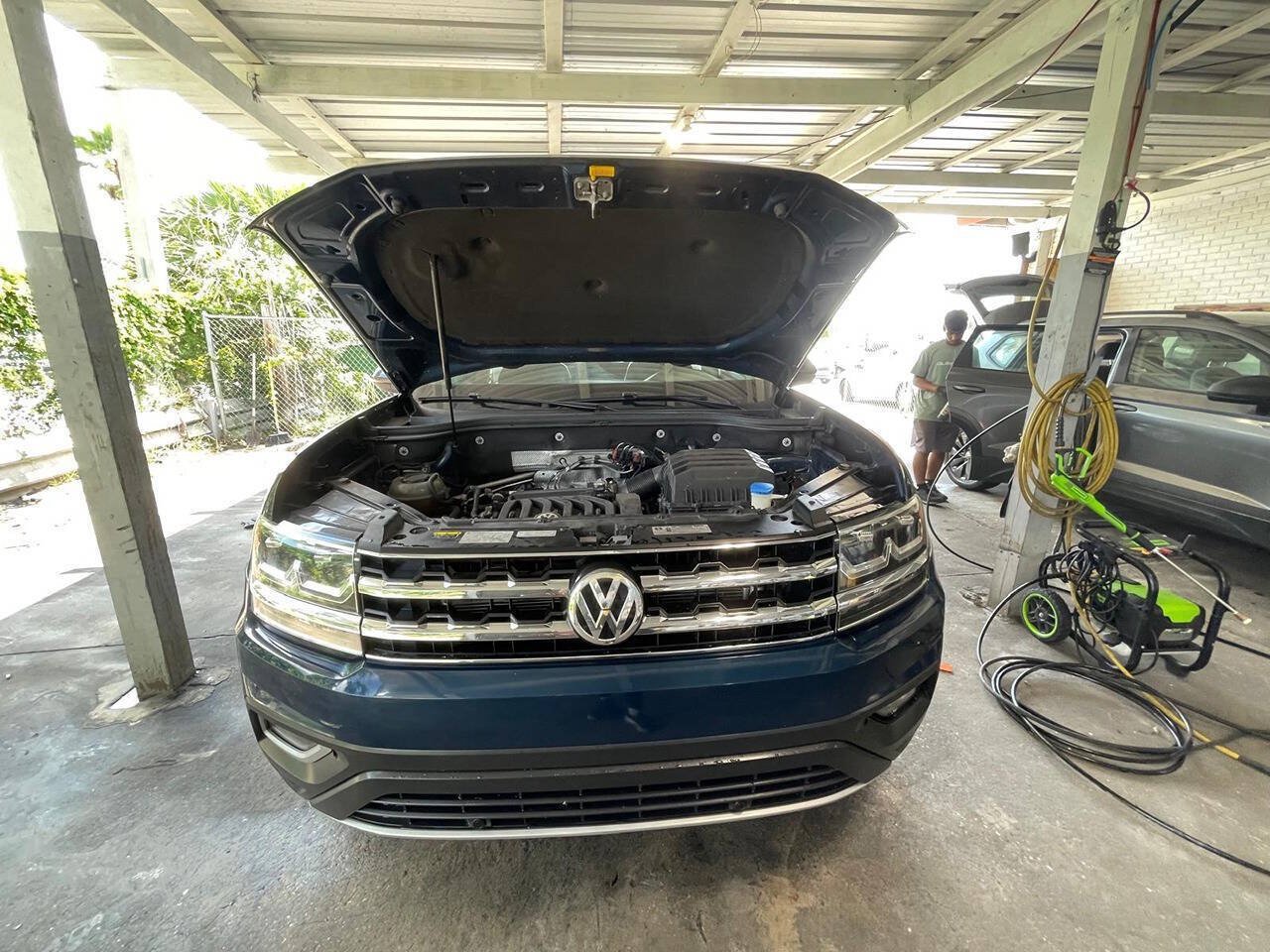 Used 2019 Volkswagen Atlas SEL FWD image 19
