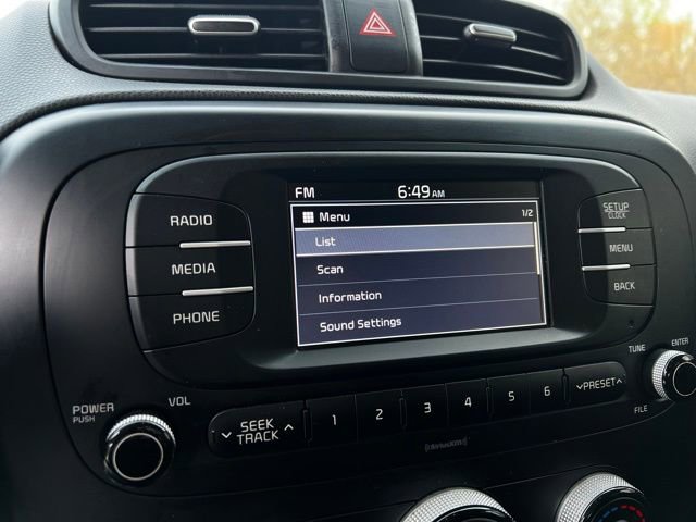 Used 2017 Kia Soul image 36