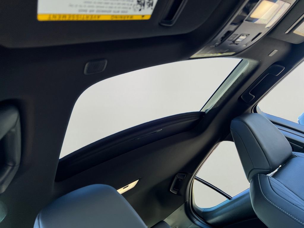 New 2025 Lexus UX 300h 300h F SPORT Design image 4