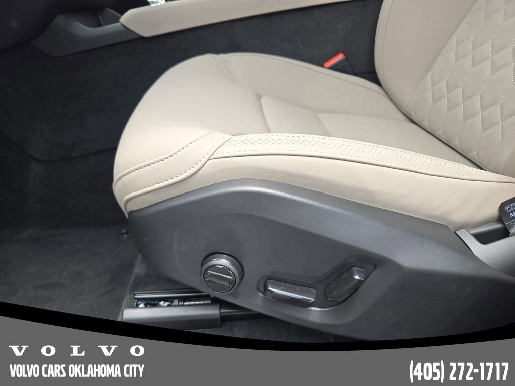 New 2026 Volvo XC90 T8 Plus image 25