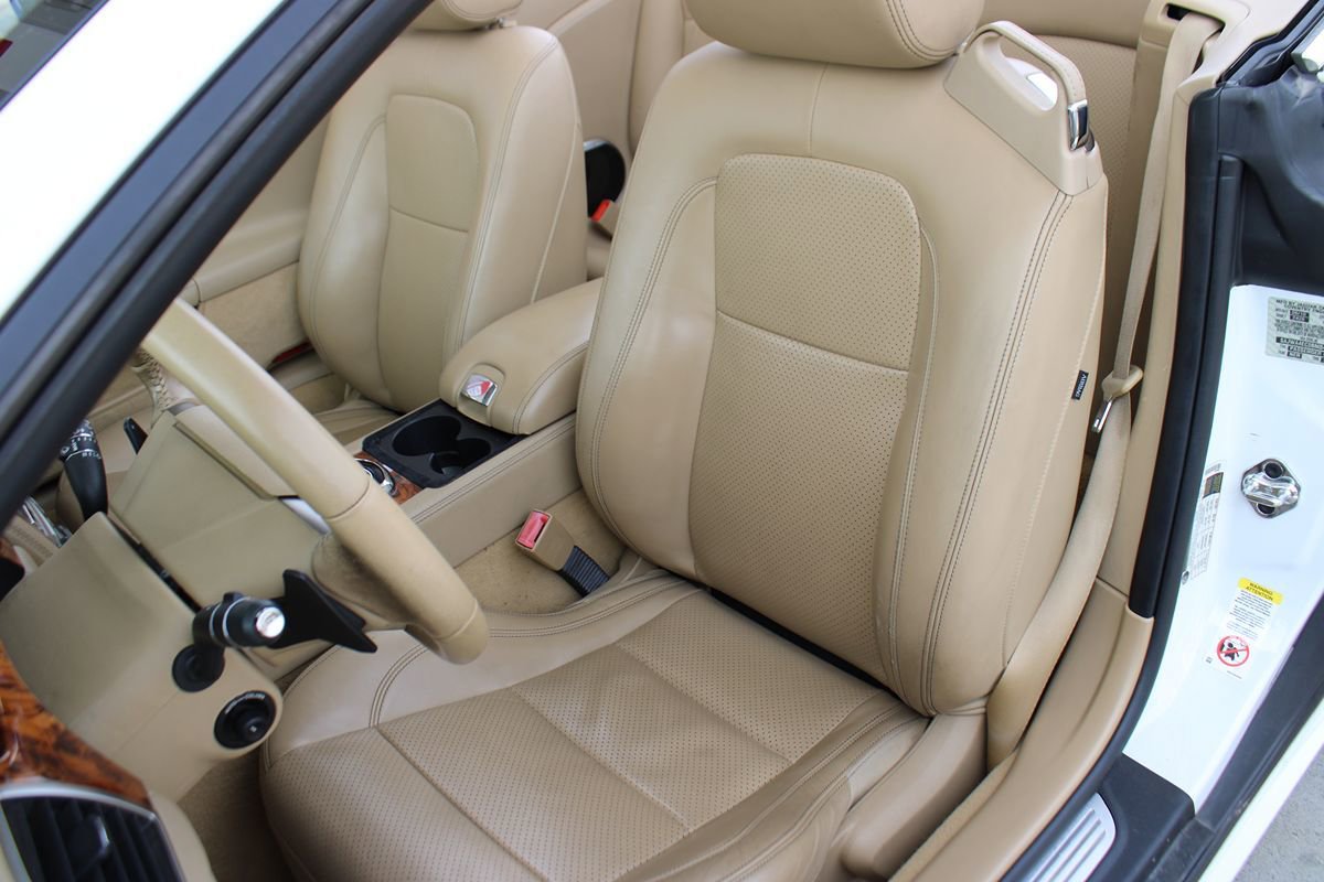 Used 2011 Jaguar XKR R image 19