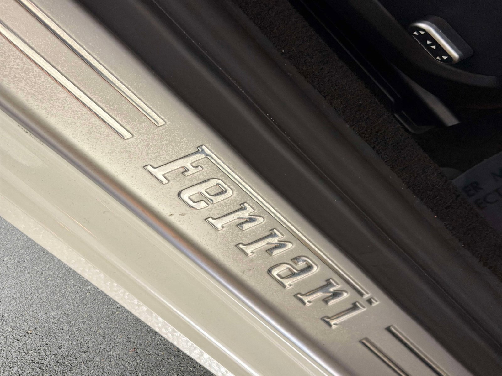 Used 2016 Ferrari California T image 25