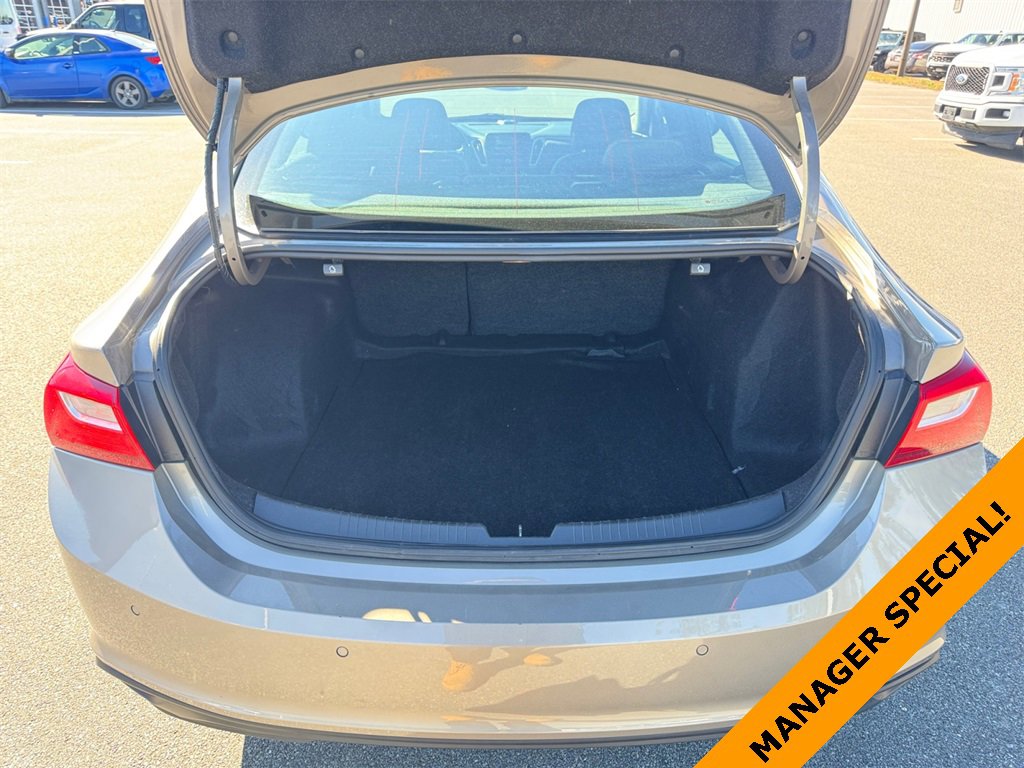 Used 2024 Chevrolet Malibu LT image 17