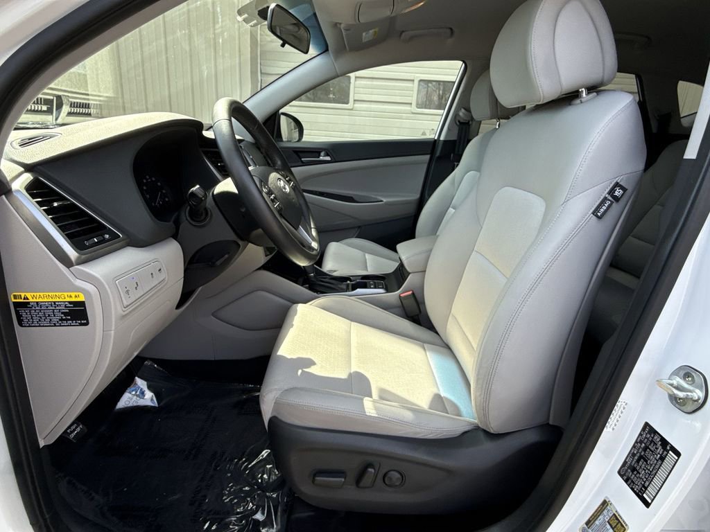 Used 2017 Hyundai Tucson Sport w/ Cargo Package AWD/4WD image 13