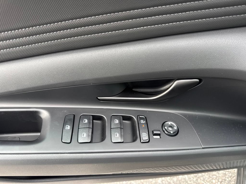 New 2026 Hyundai Elantra SEL Sport Premium FWD image 8