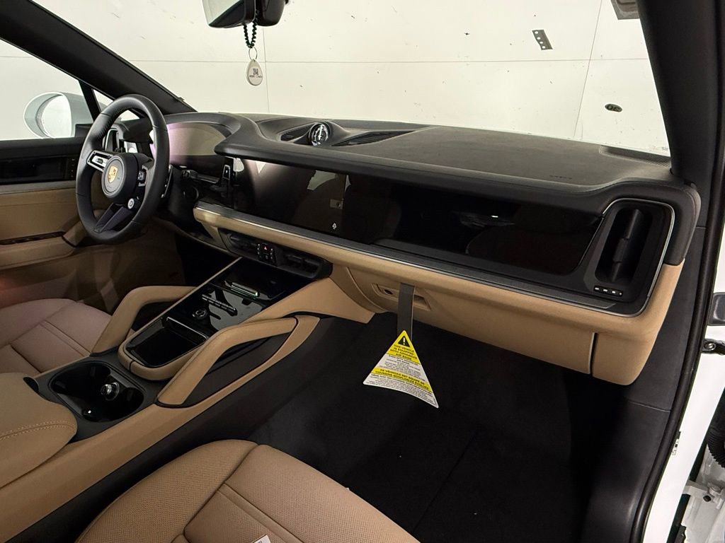 New 2026 Porsche Cayenne Coupe image 19