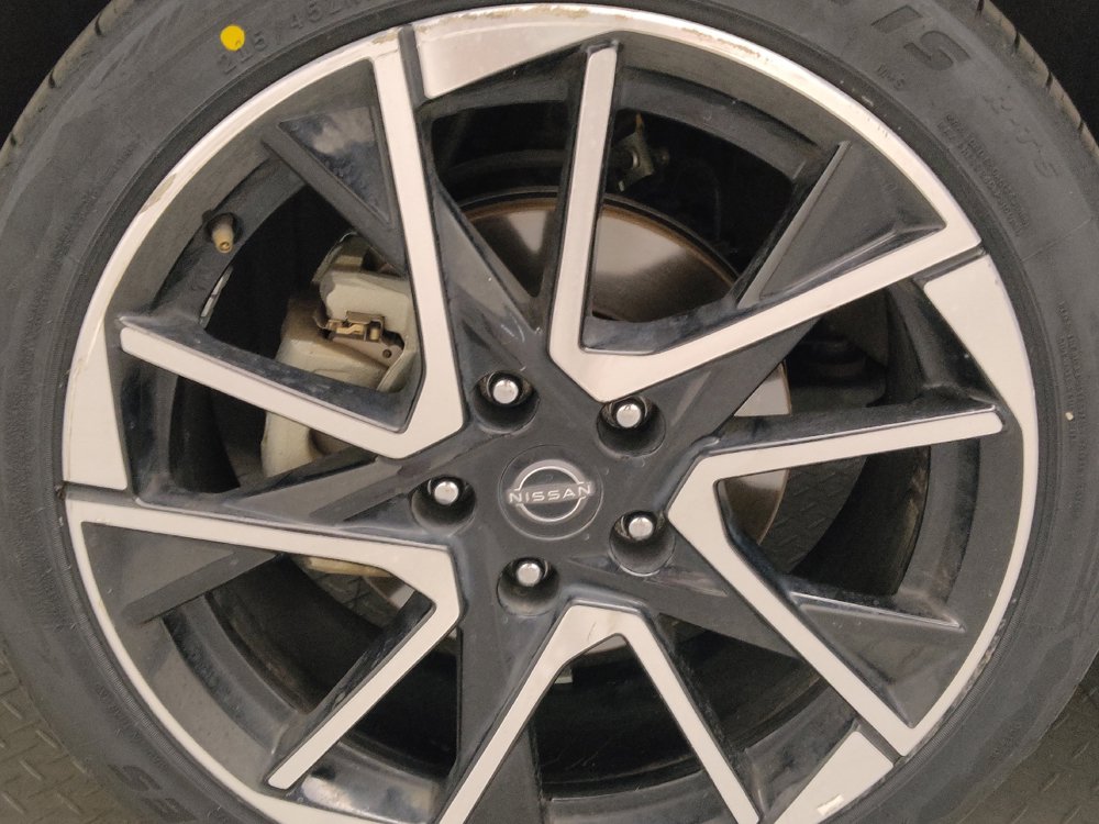 Used 2025 Nissan Sentra SR FWD image 31