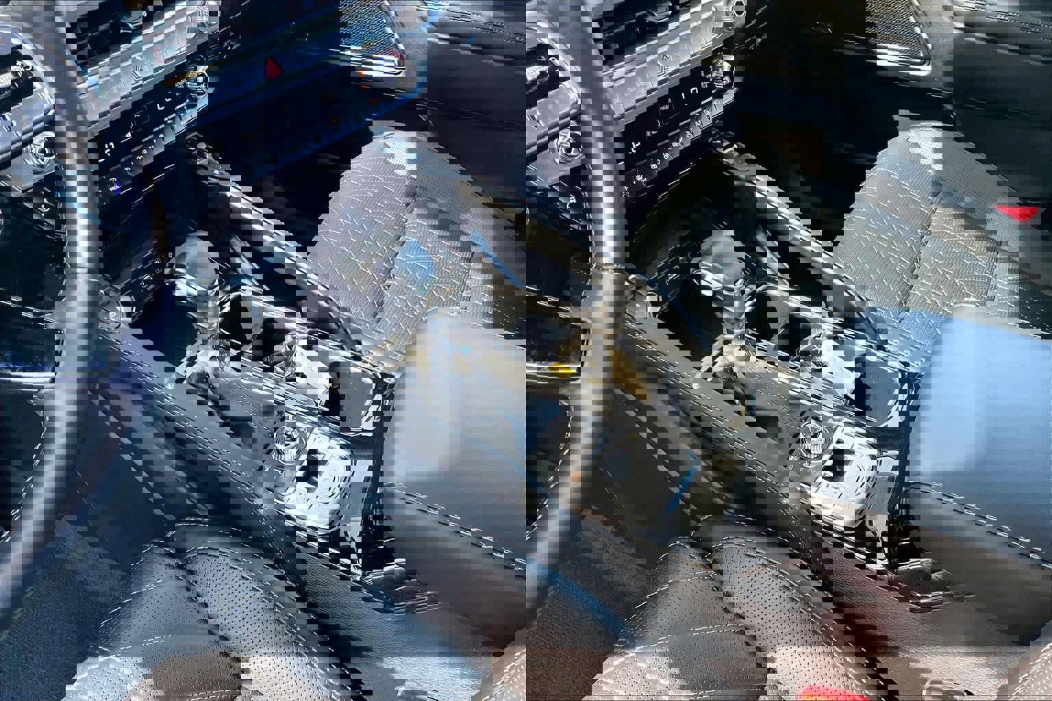 Used 2024 Kia Telluride SX Prestige X-Line image 17