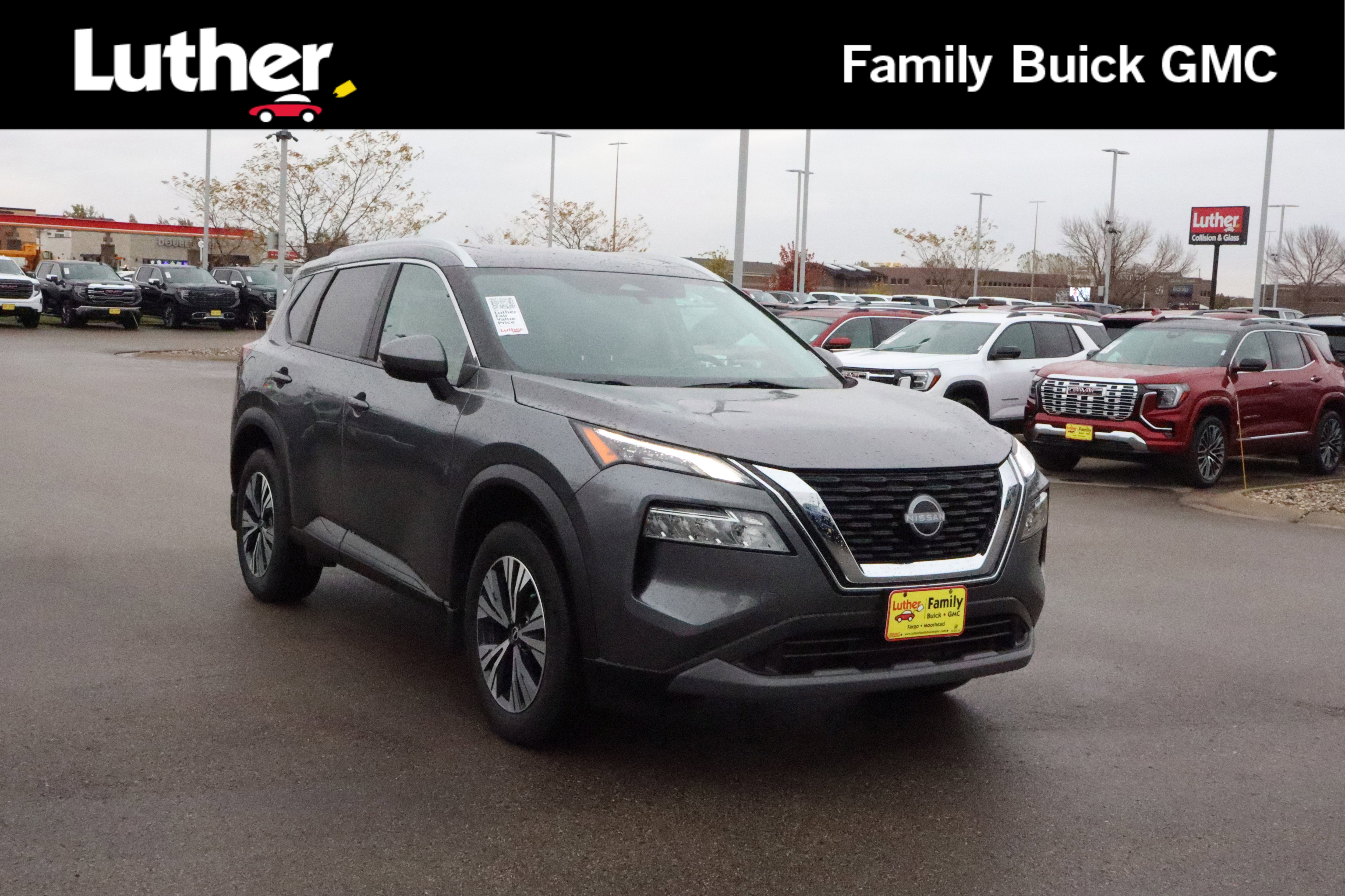 Used 2022 Nissan Rogue SV w/ SV Premium Package