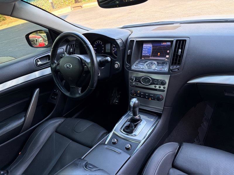 Used 2013 INFINITI G37 Journey w/ Premium Pkg image 31