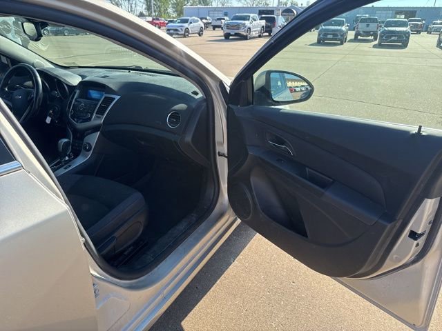Used 2014 Chevrolet Cruze LT image 22