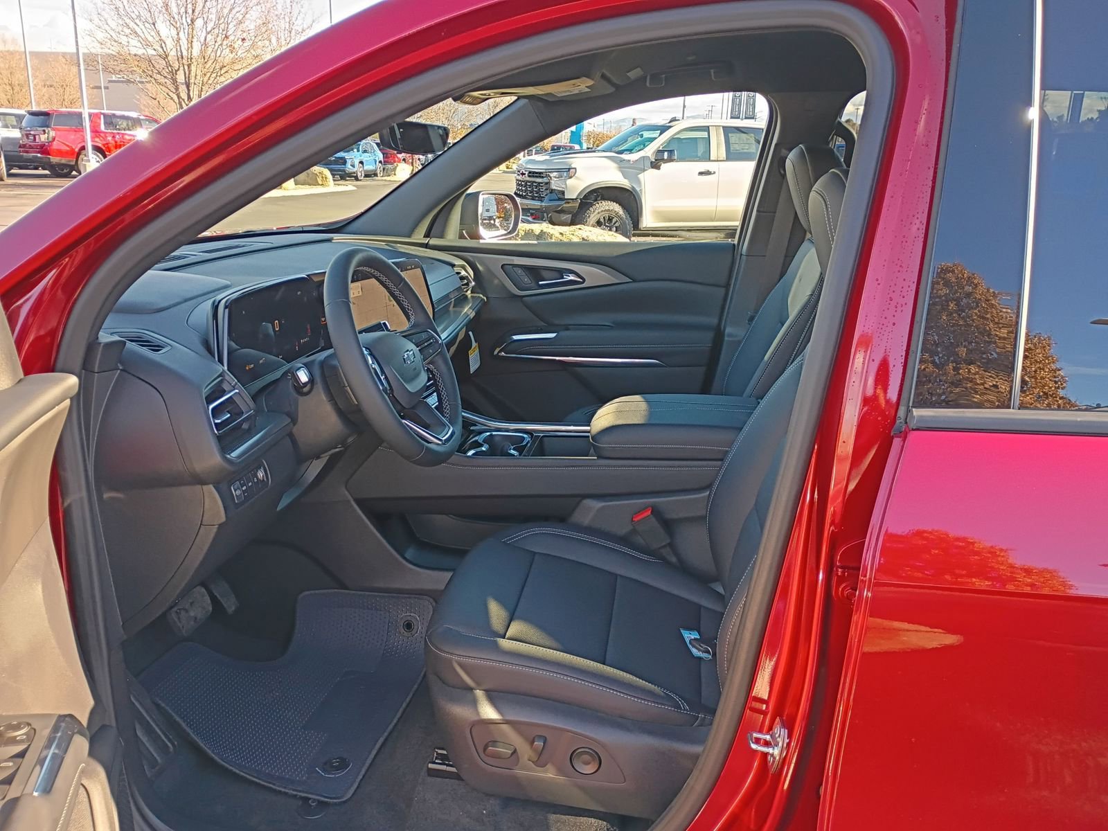 New 2026 Chevrolet Traverse LT w/ Midnight/Sport Edition image 30