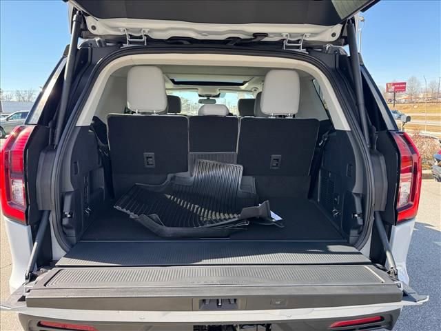 New 2026 Ford Expedition Active RWD image 10