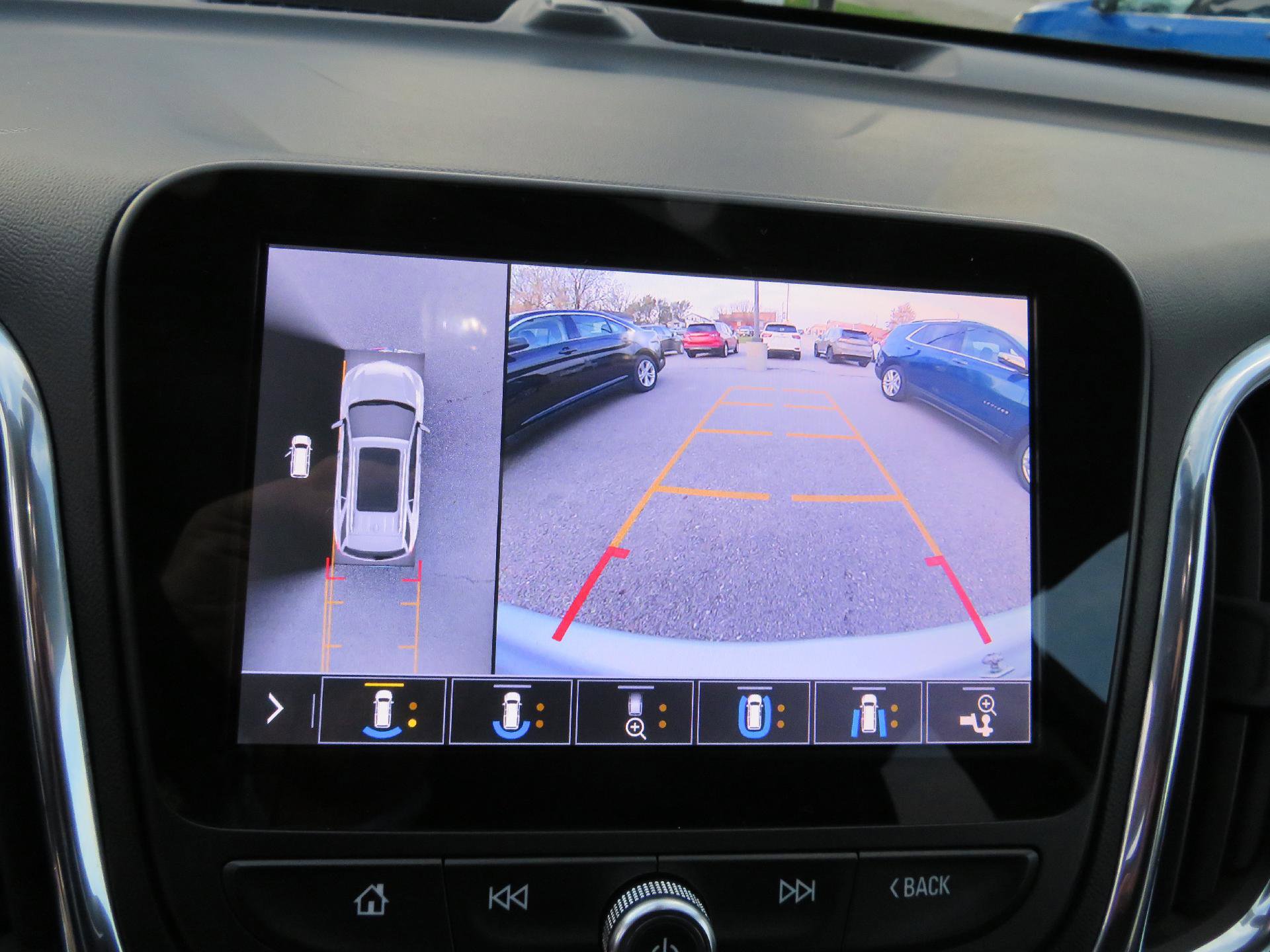 Used 2020 Chevrolet Equinox Premier image 6